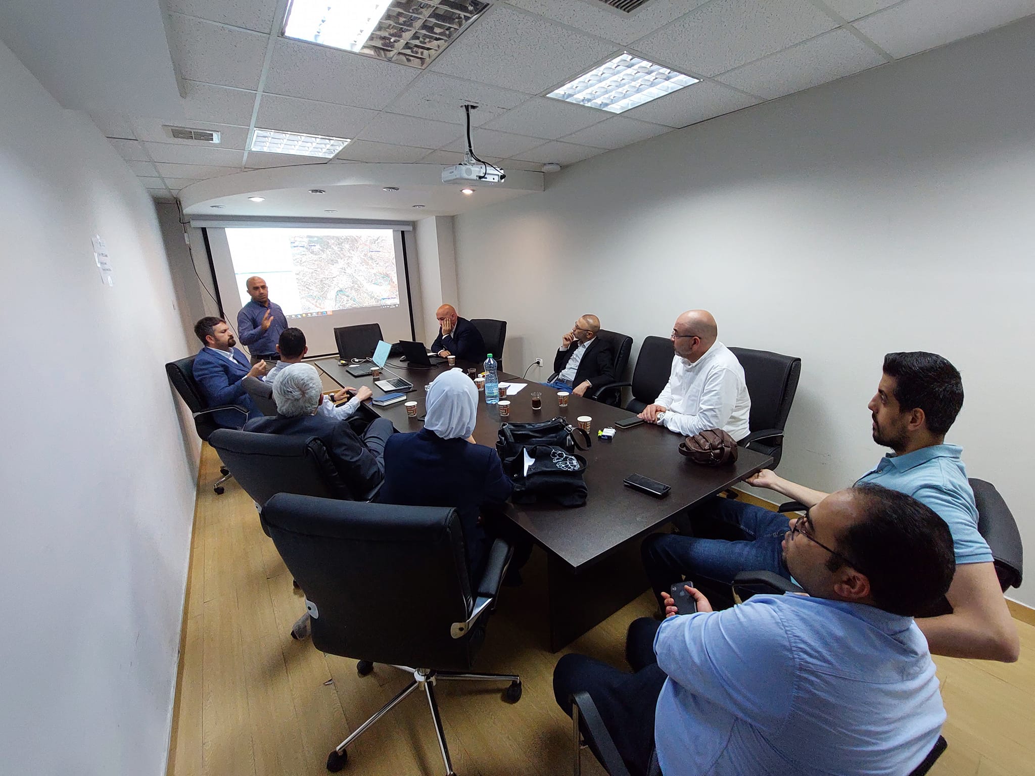 الفلسطينية لنقل الكهرباء تعقد اجتماعات مع الشركاء لدراسة إنشاء "green corridor"